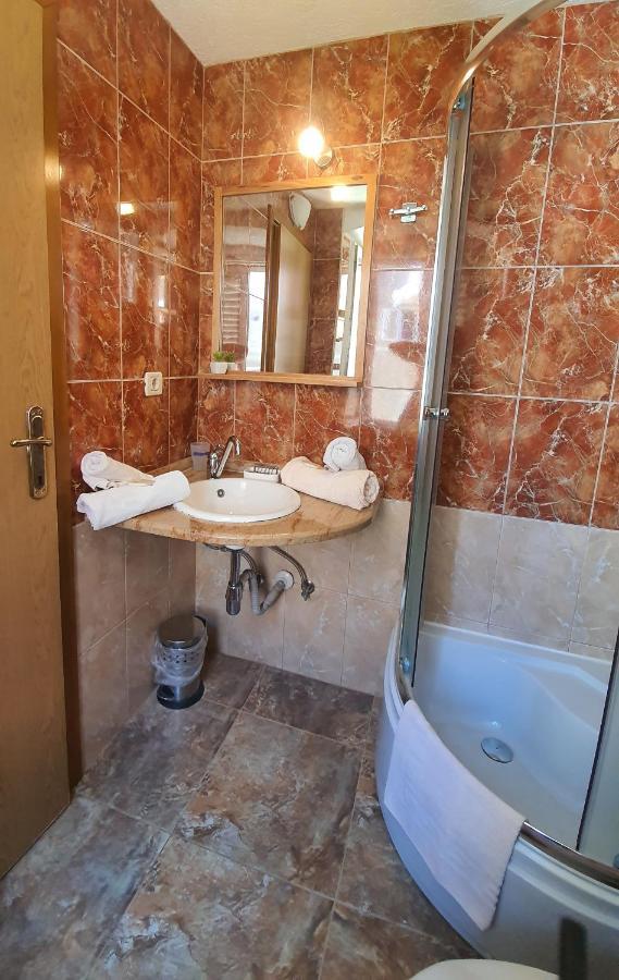Franceska Apartmani كريس المظهر الخارجي الصورة
