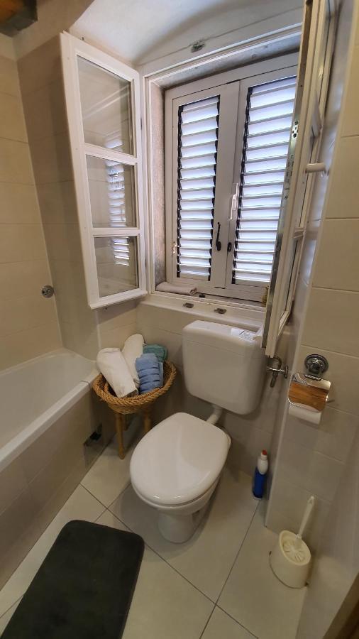Franceska Apartmani كريس المظهر الخارجي الصورة
