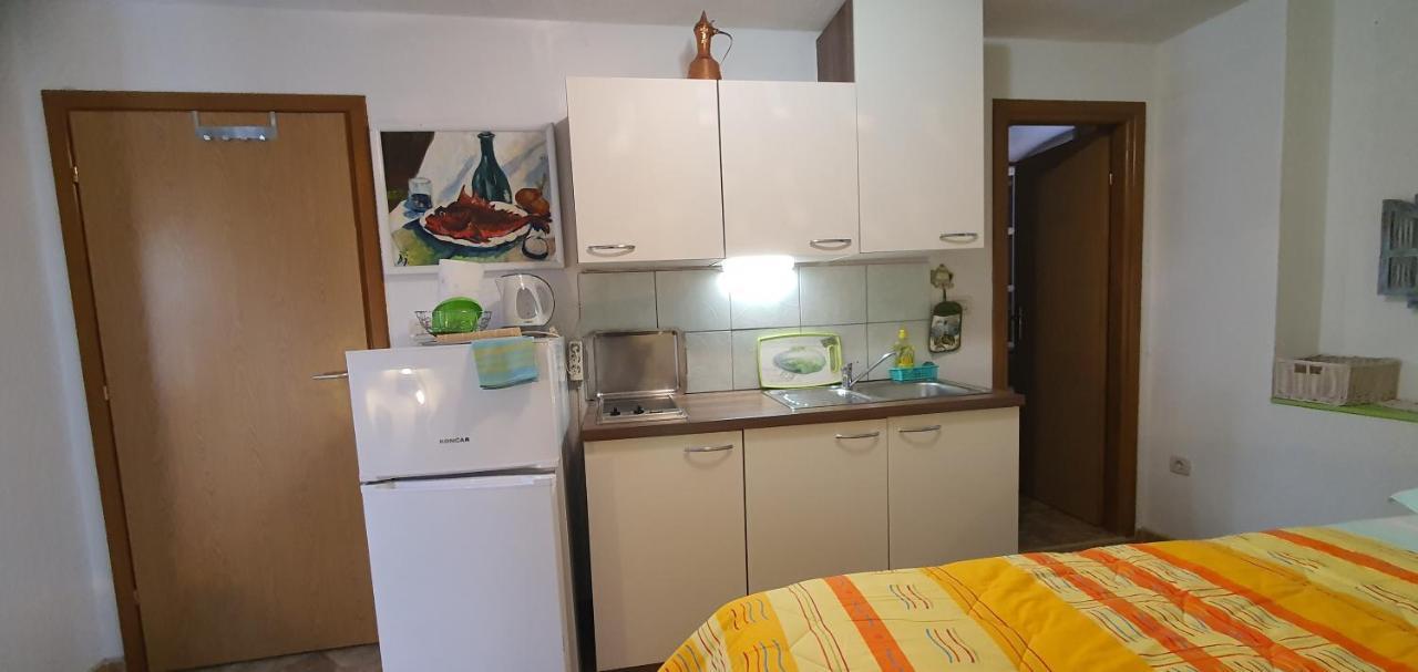 Franceska Apartmani كريس المظهر الخارجي الصورة
