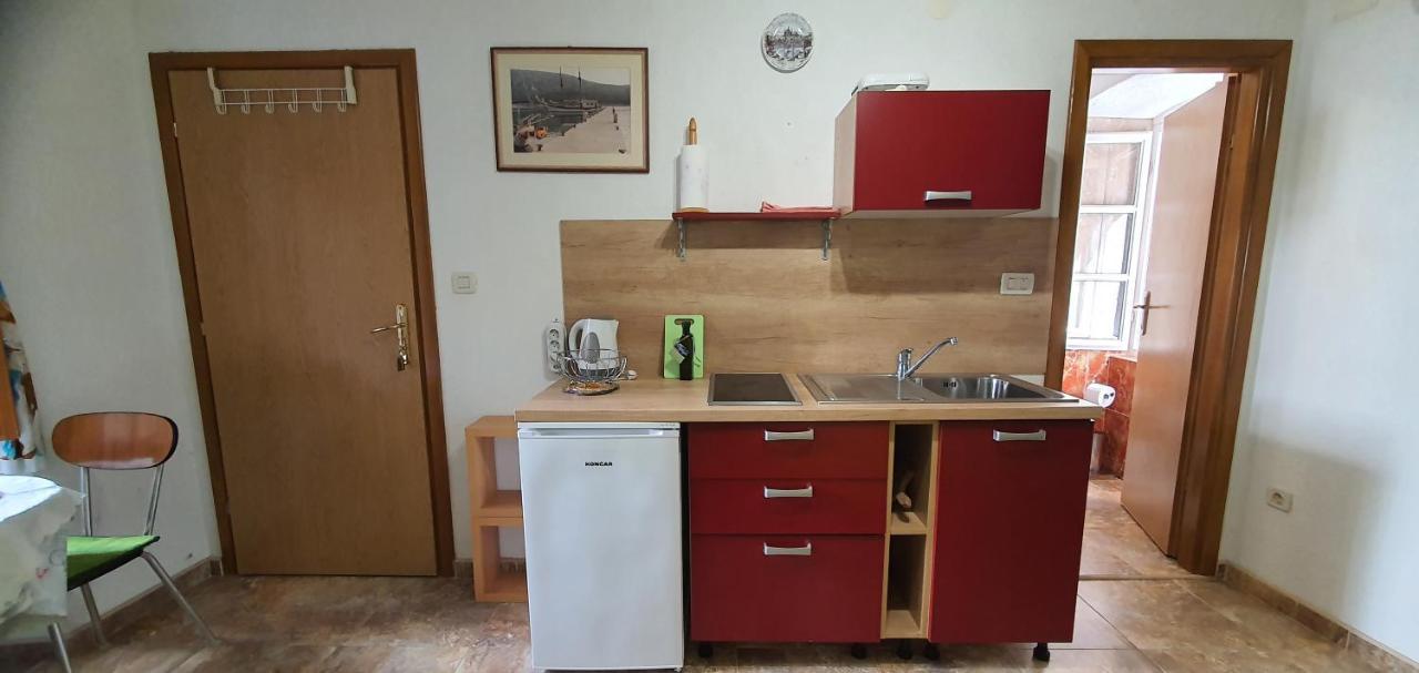 Franceska Apartmani كريس المظهر الخارجي الصورة