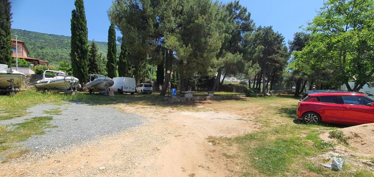 Franceska Apartmani كريس المظهر الخارجي الصورة